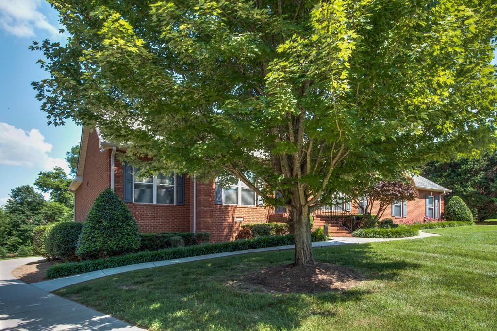 1006 Laura Lane Springfield, TN 37172 - Photo 3 of 30 Gallery Image 3