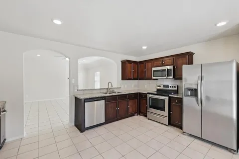 $2,350 | 1530 Woodlake Drive, Waxahachie, TX 75165