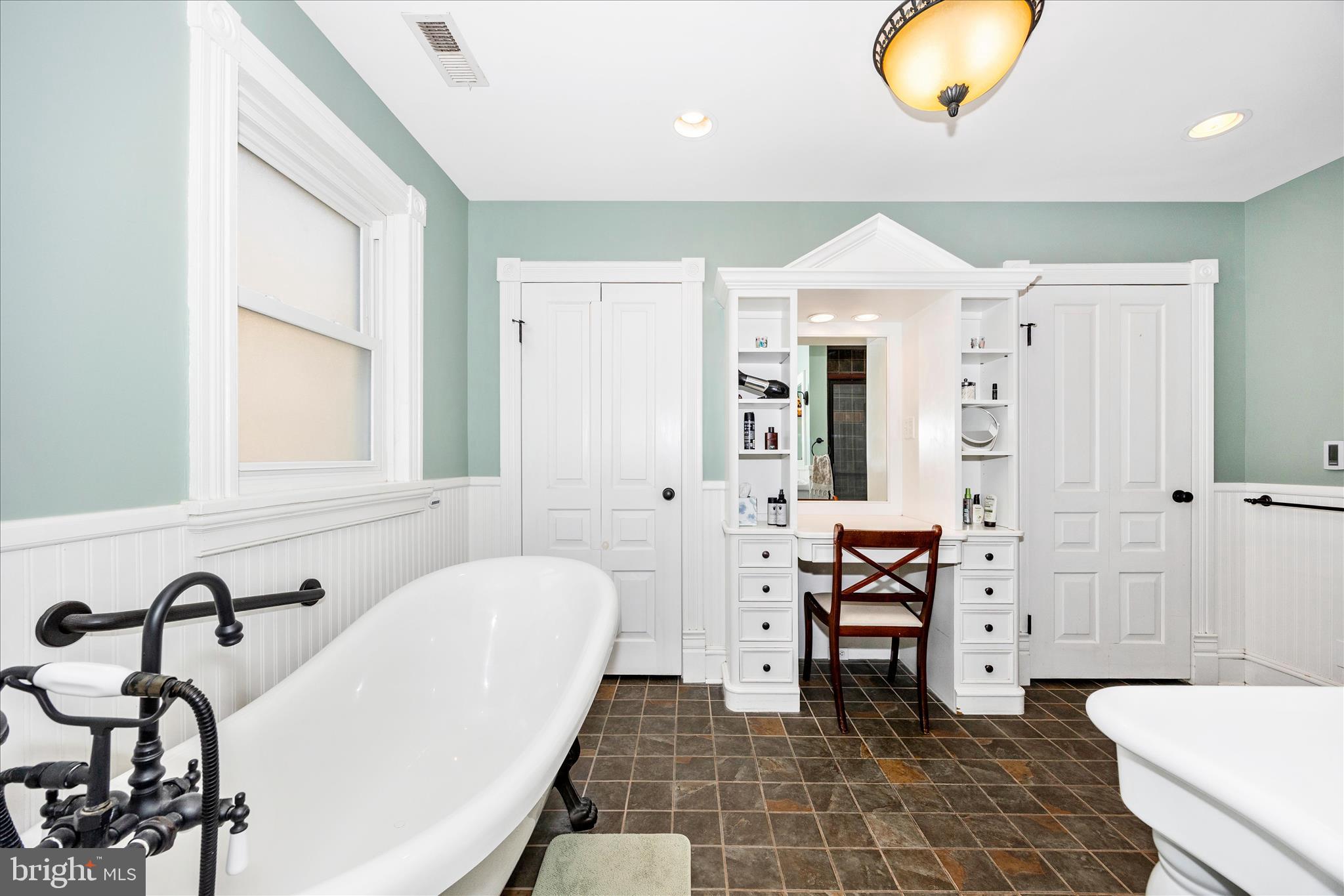 124 East Main Street Middletown, MD 21769 - Photo 29 of 58 Upper Level Bath