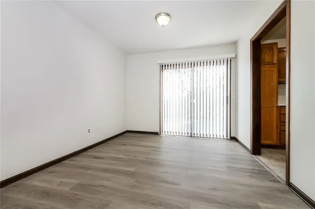 $2,220 | 6469 Northwest 49th Street, Kansas City, MO 64151