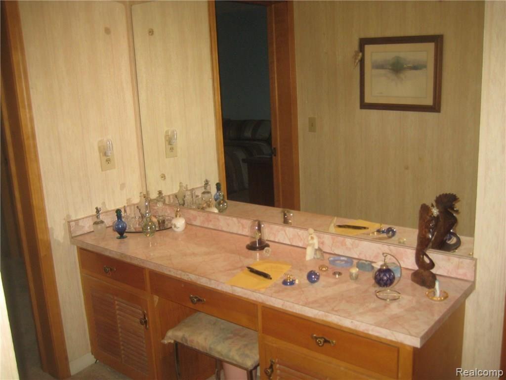749 Harcourt Road Grosse Pointe Park, MI 48230 - Photo 30 of 80