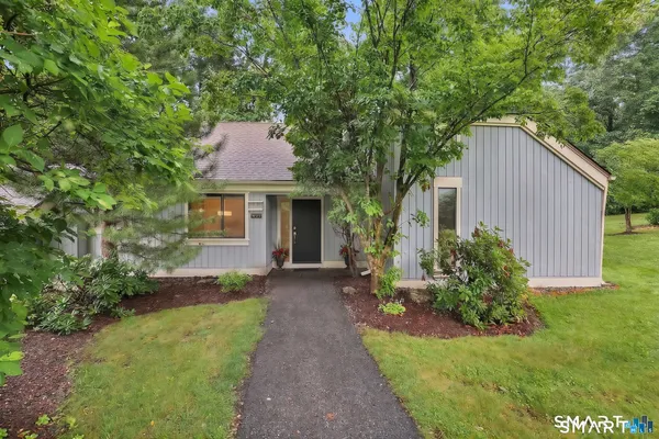 $385,000 | 972 Heritage Village, Unit B, Southbury, CT 06488