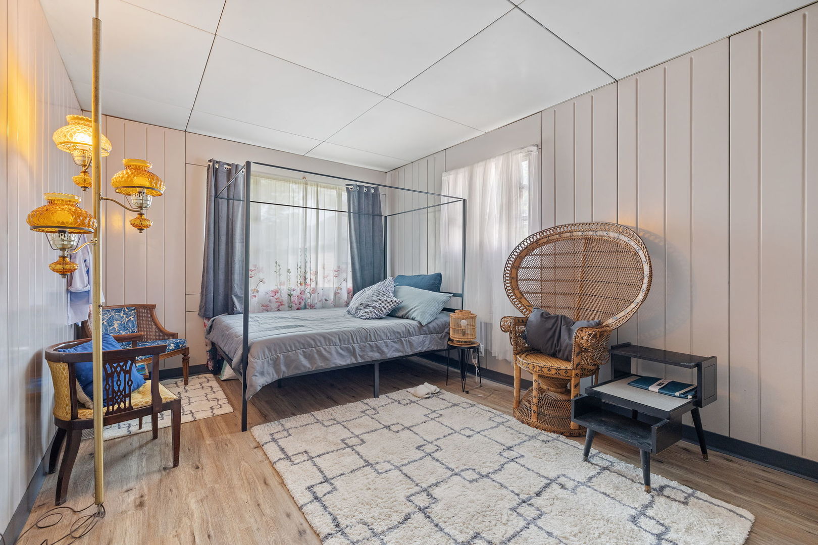 1401 Linden Road Homewood, IL 60430 - Photo 9 of 14 a living room with furniture a rug and a window