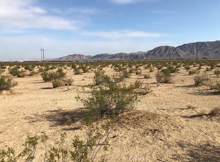 35251 Athletic Field Road Daggett, CA 92327 - Photo 3 of 6