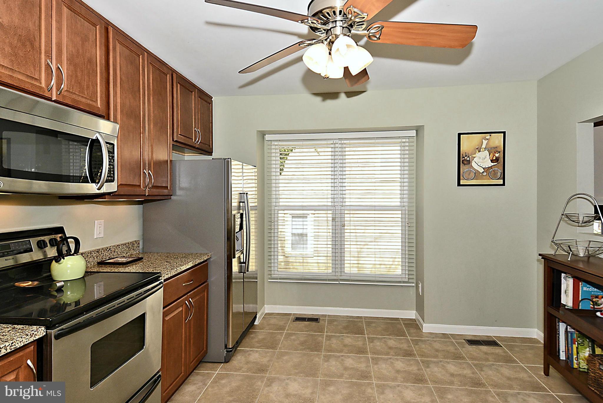 63 Kinsman View Circle Silver Spring, MD 20901 - Photo 4 of 30 Kitchen