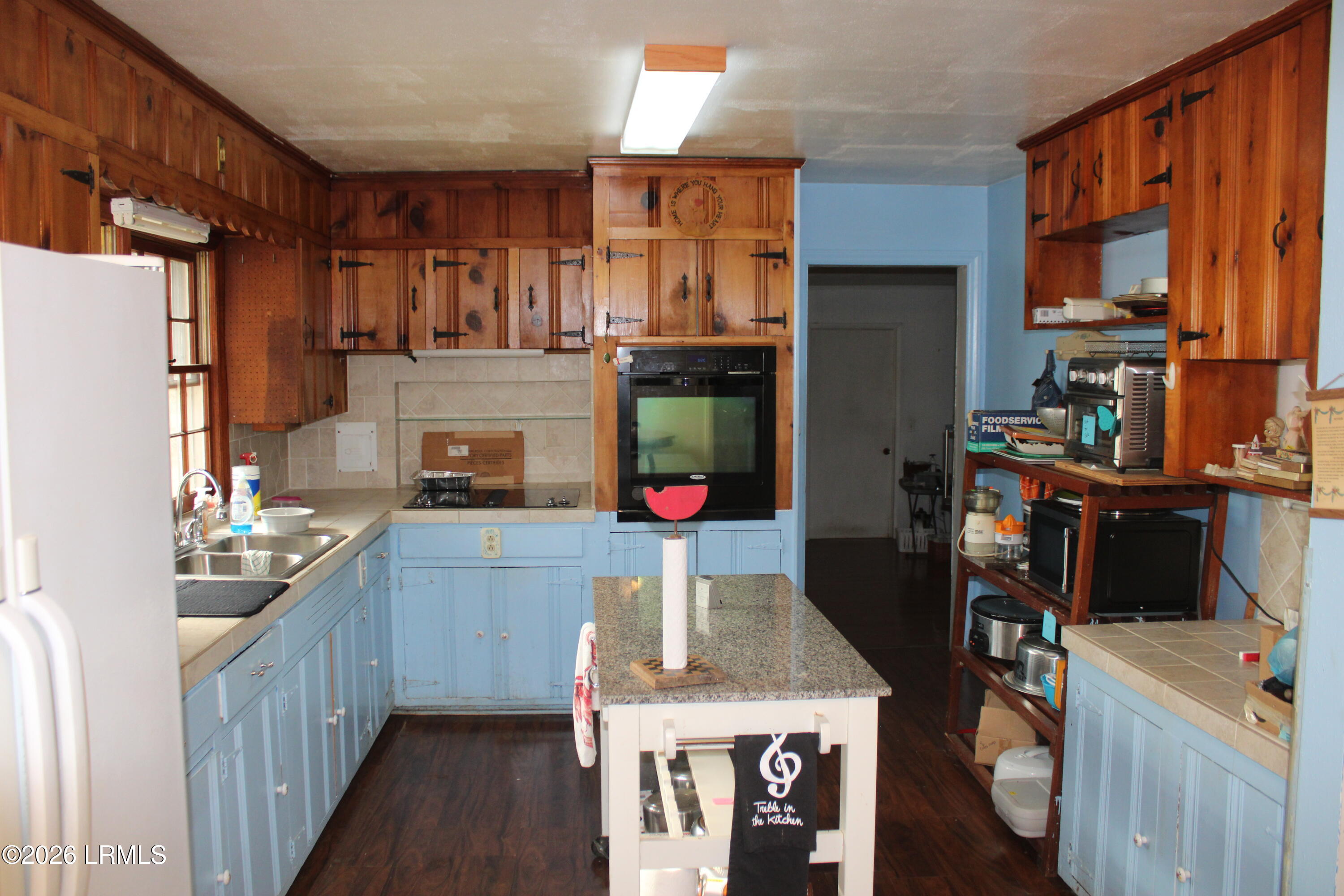 603 4th Street West Hampton, SC 29924 - Photo 4 of 21 IMG_3137