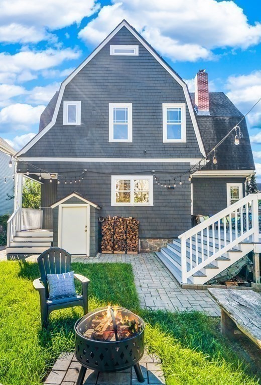 39 Rosedale Street Boston, MA 02124 - Photo 26 of 42 a front view of a house with garden