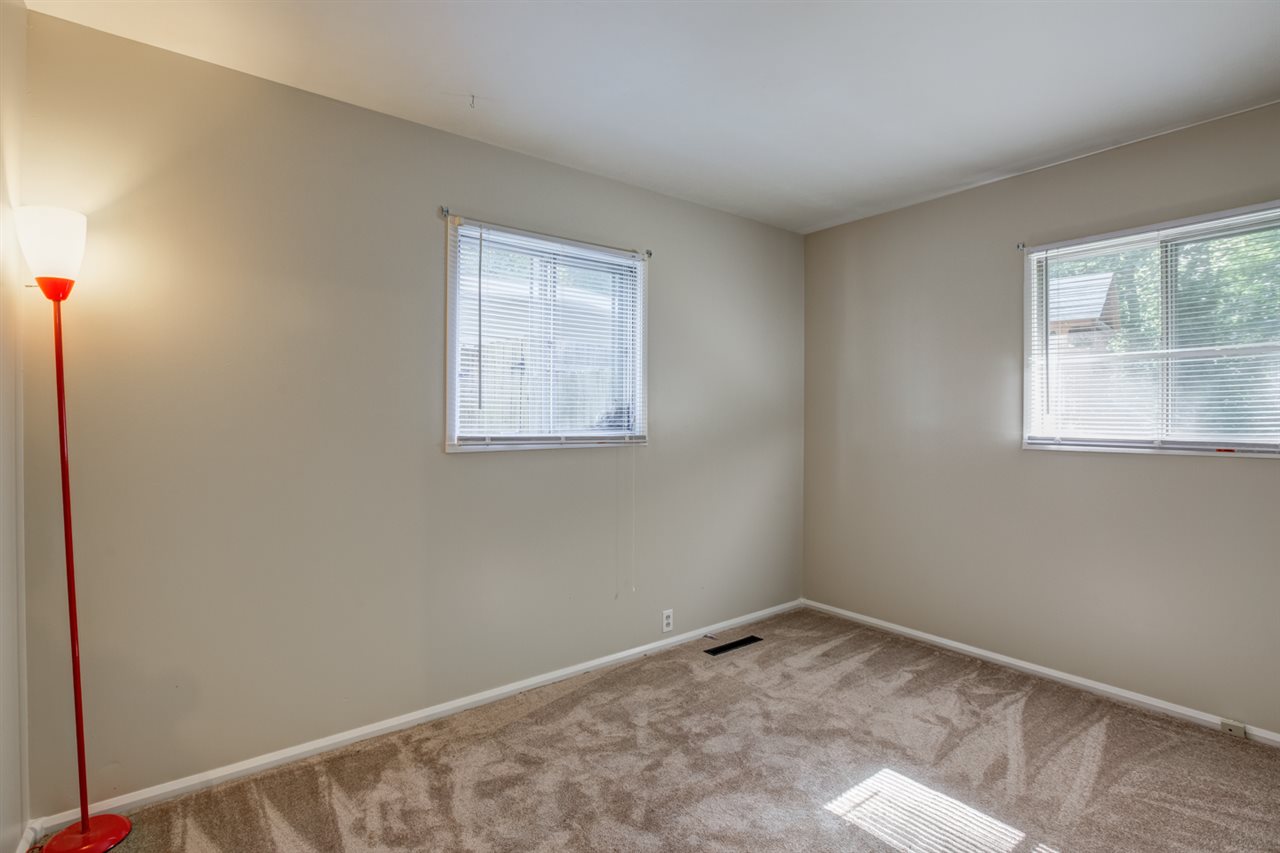 5333 Chadwick Road Evansville, IN 47710 - Photo 12 of 31 Gallery Image 12