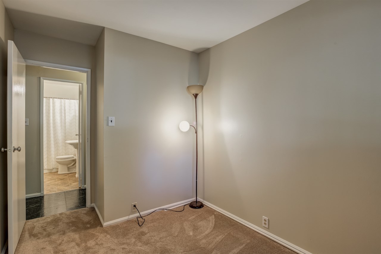 5333 Chadwick Road Evansville, IN 47710 - Photo 17 of 31 Gallery Image 17