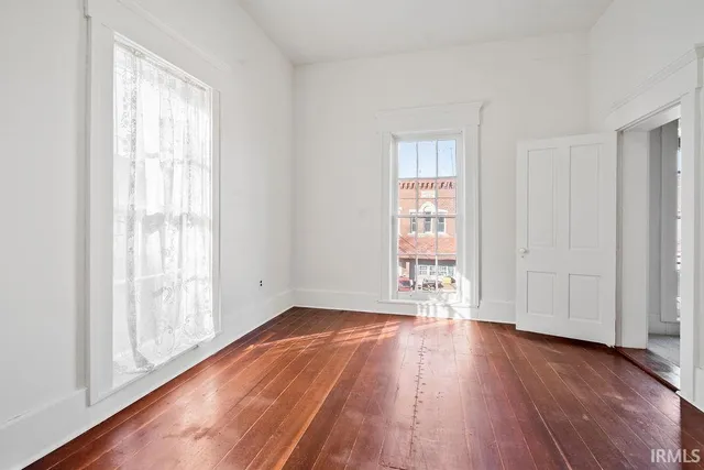 $274,000 | 105 Sycamore Street, Galveston, IN 46932