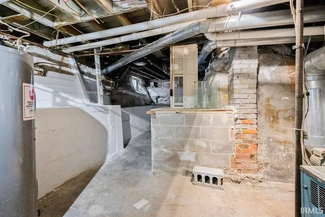 $284,000 | 105 Sycamore Street, Galveston, IN 46932