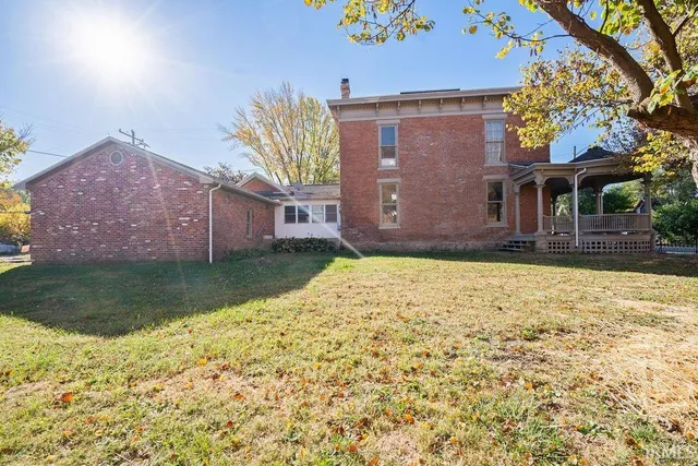 $284,000 | 105 Sycamore Street, Galveston, IN 46932