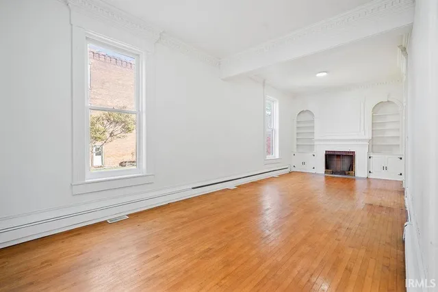 $284,000 | 105 Sycamore Street, Galveston, IN 46932