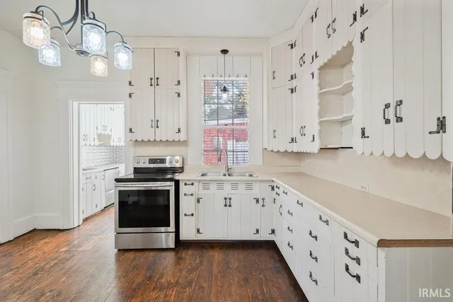 $284,000 | 105 Sycamore Street, Galveston, IN 46932