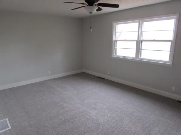 $184,900 | 512 Northridge Road, Newton, KS 67114