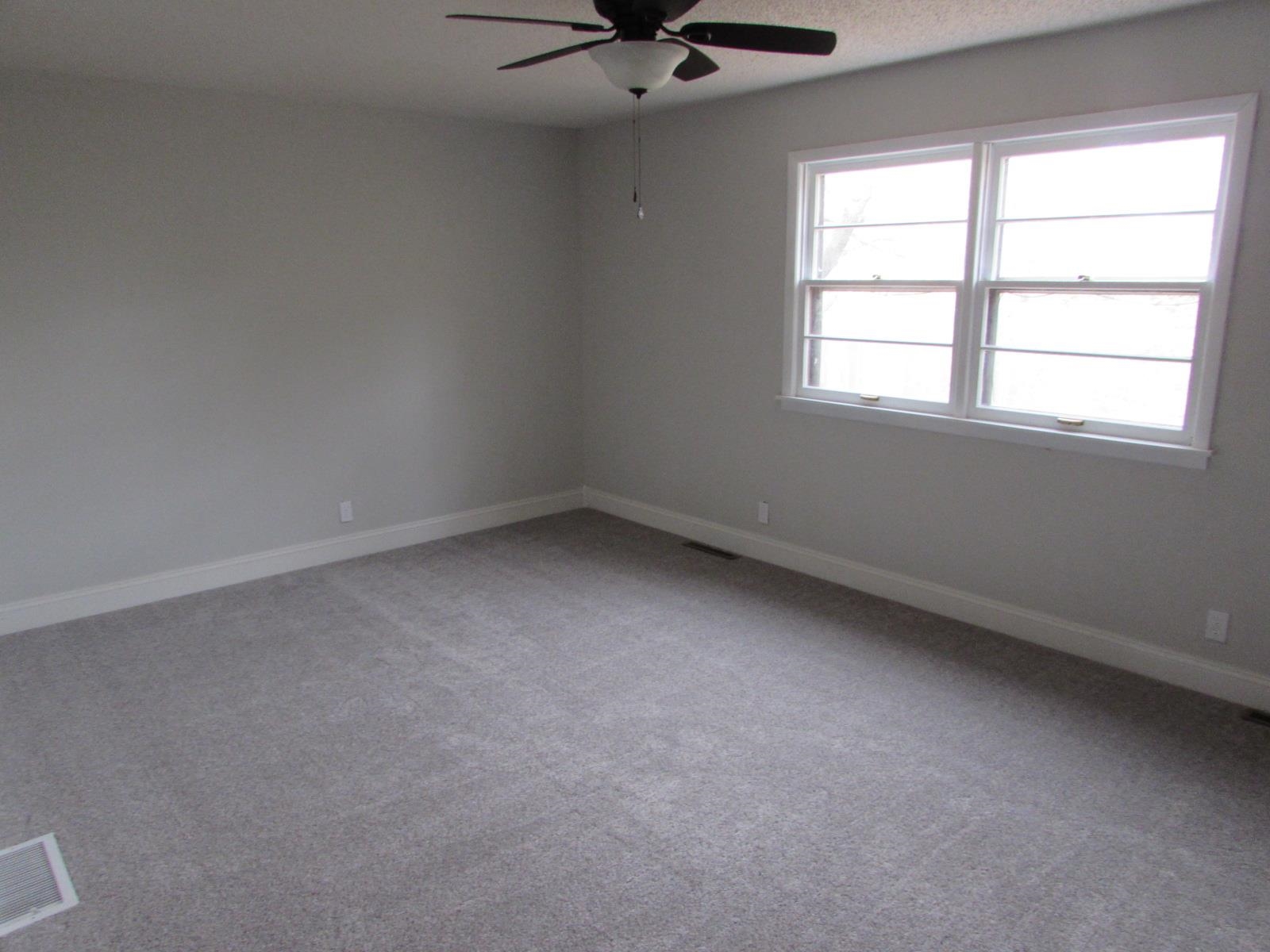 512 Northridge Road Newton, KS 67114 - Photo 9 of 20