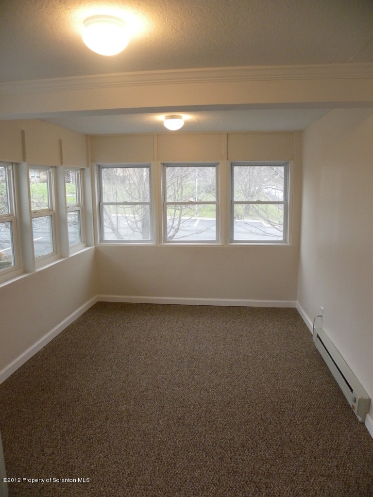 325 Leach Hill Road Clarks Summit, PA 18411 - Photo 10 of 25 Gallery Image 10