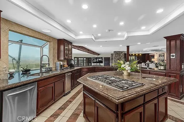 $11,500 | 868 Avenida Acapulco, San Clemente, CA 92672