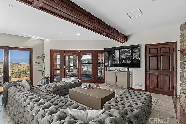 $11,500 | 868 Avenida Acapulco, San Clemente, CA 92672