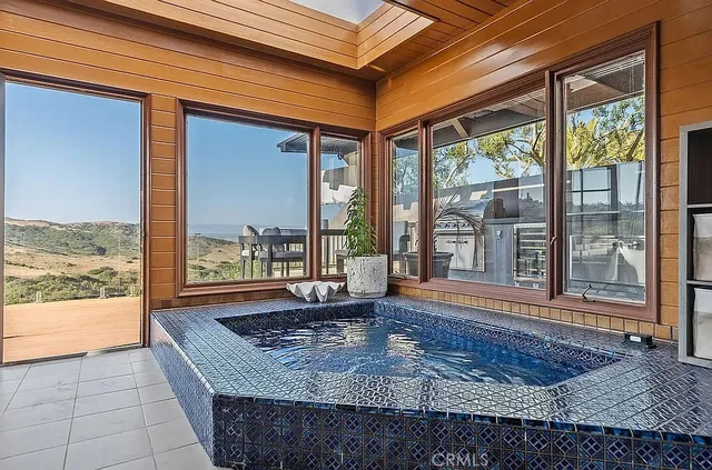 $11,500 | 868 Avenida Acapulco, San Clemente, CA 92672