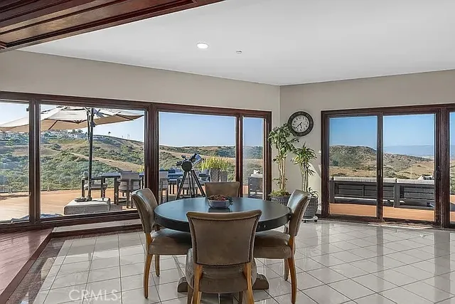 $11,500 | 868 Avenida Acapulco, San Clemente, CA 92672