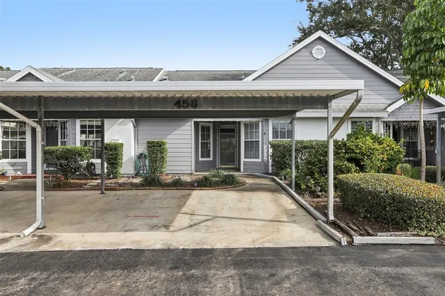 $335,000 | 456 Thanington Close, Palm Harbor, FL 34683