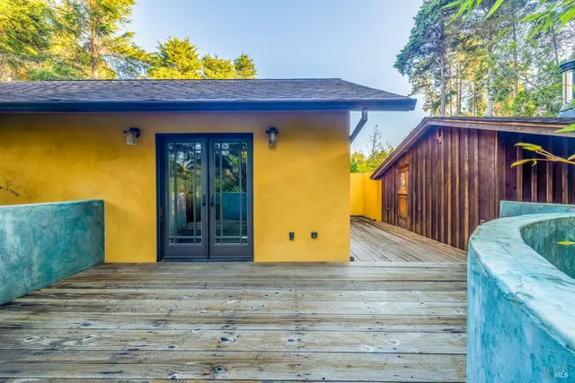 a view of front door of house