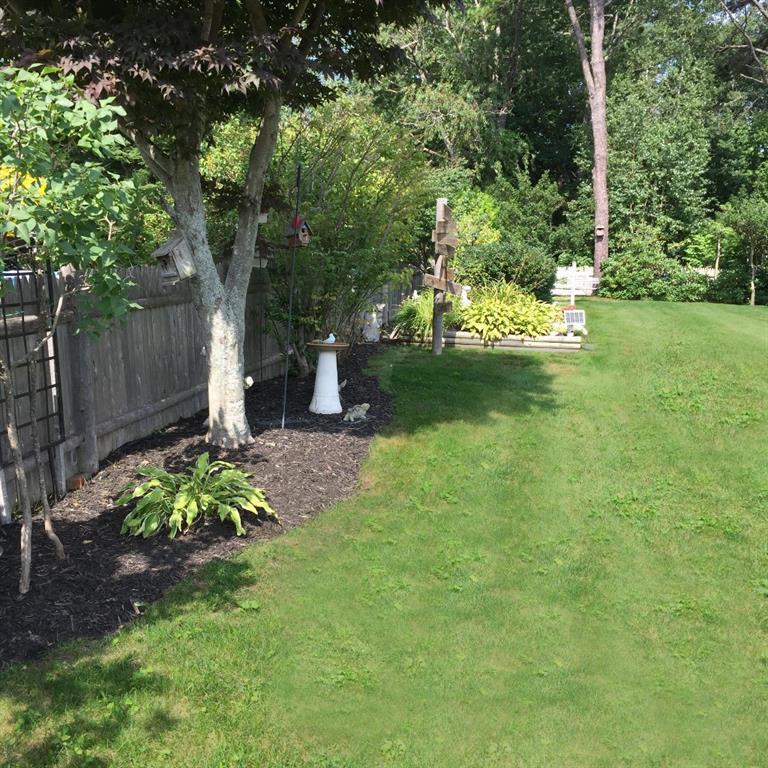 7 Pinewood Road Kennebunk, ME 04043 - Photo 15 of 17 Perfectly manicured gardens