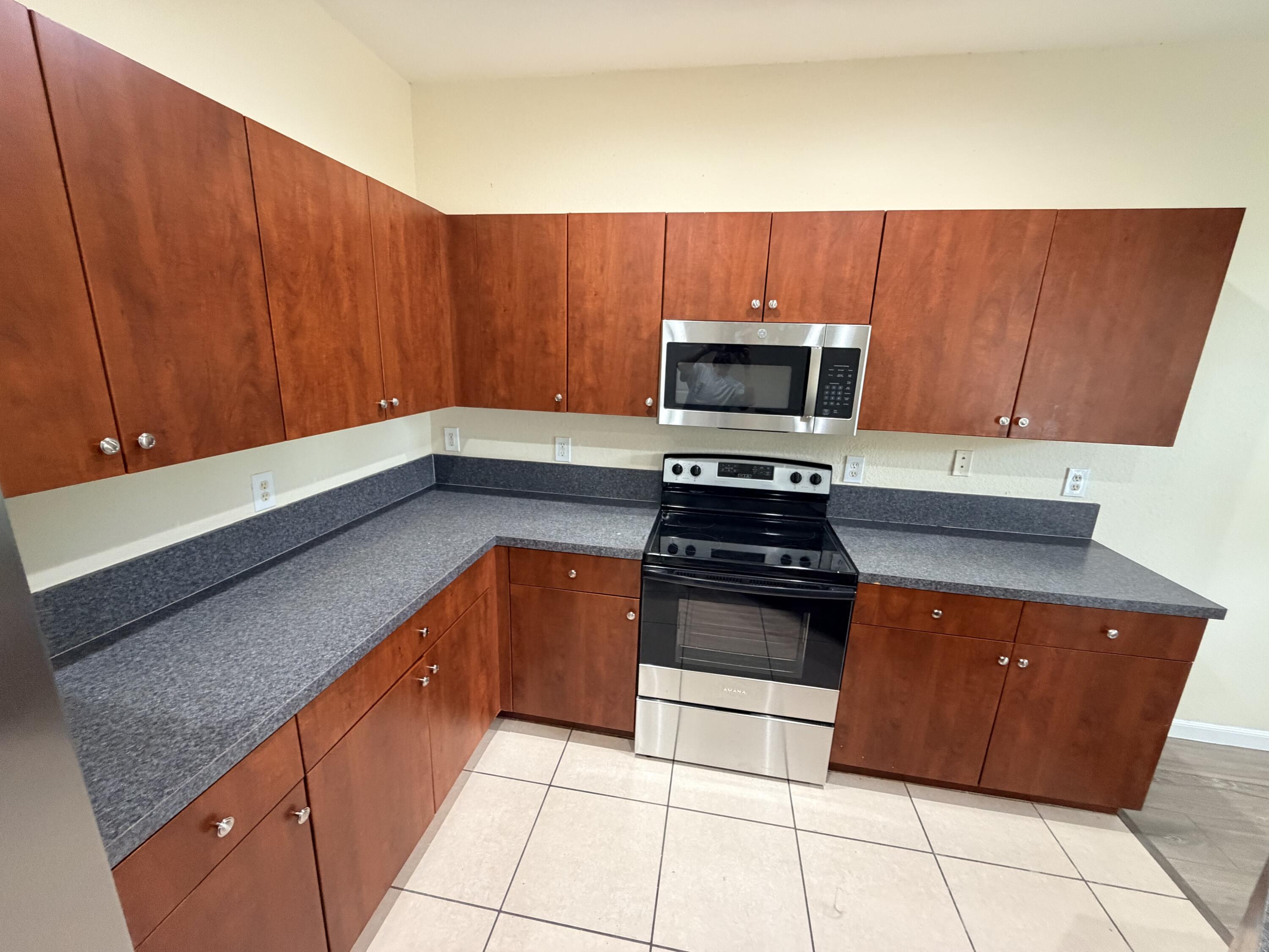 969 Tortuga Lane Riviera Beach, FL 33404 - Photo 7 of 20 Photo Apr 24 2026, 1 49 25 PM