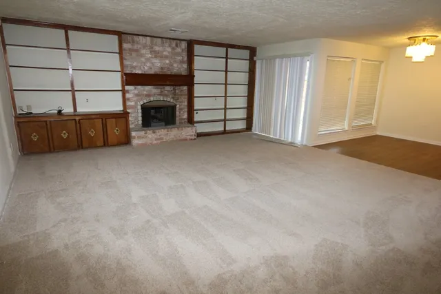 $2,000 | 2319 Quail Valley E Drive, Missouri City, TX 77459