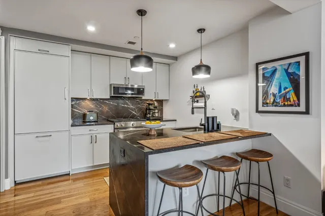 $1,050,000 | 554 4th Avenue, Unit 3D | Gowanus