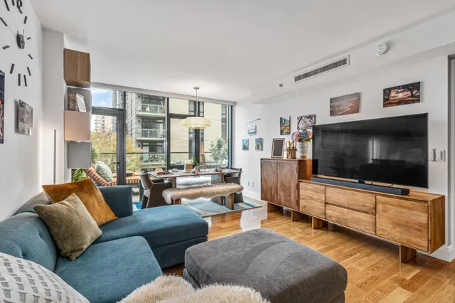 $1,050,000 | 554 4th Avenue, Unit 3D | Gowanus
