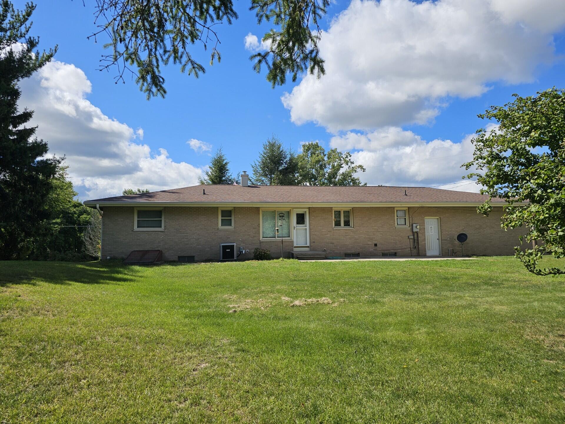 4872 Lester Avenue Fremont, MI 49412 - Photo 13 of 35 Back of House