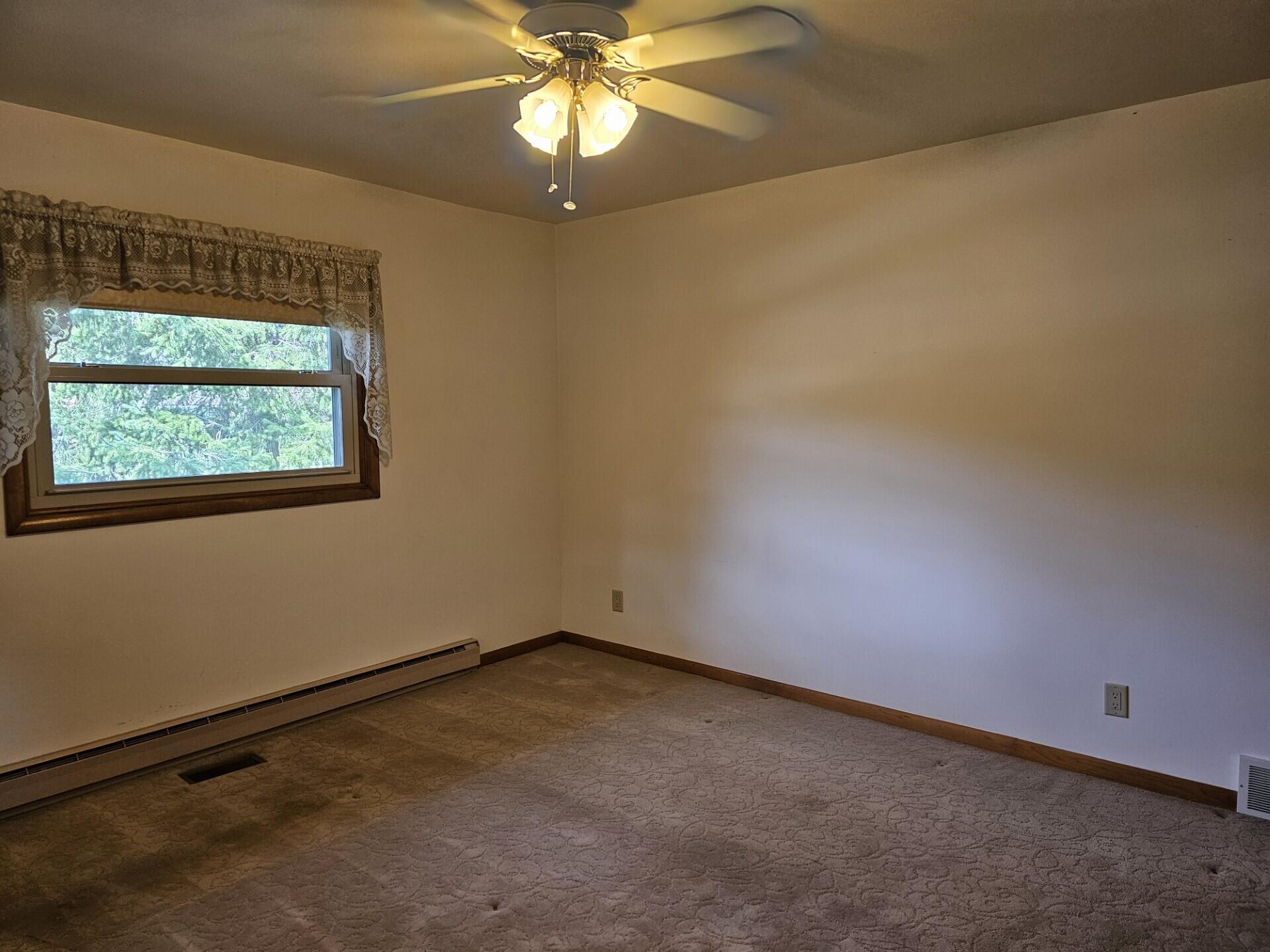 4872 Lester Avenue Fremont, MI 49412 - Photo 21 of 35 Bedroom2