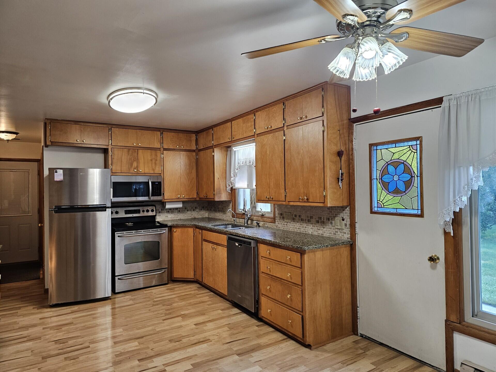 4872 Lester Avenue Fremont, MI 49412 - Photo 5 of 35 Kitchen