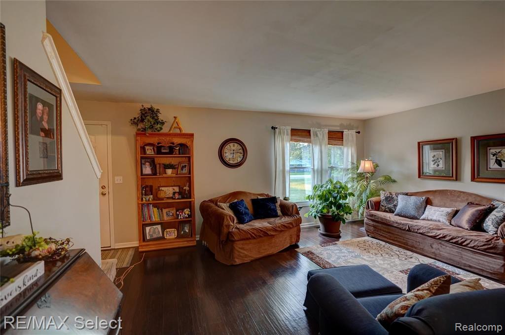 8224 North Genesee Road Mount Morris, MI 48458 - Photo 14 of 57