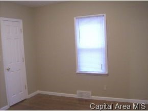 1115 North 12th Street Springfield, IL 62702 - Photo 5 of 9
