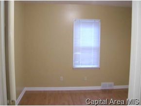1115 North 12th Street Springfield, IL 62702 - Photo 6 of 9