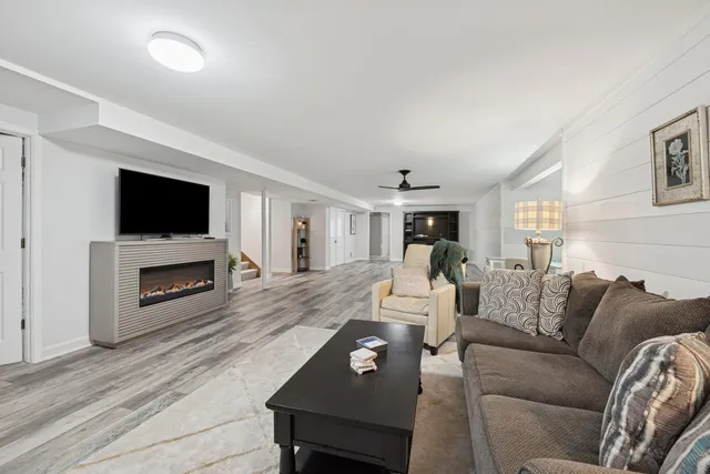 $630,000 | 522 Bridgewater Circle, Williams Bay, WI 53191