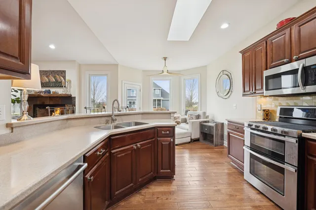 $630,000 | 522 Bridgewater Circle, Williams Bay, WI 53191