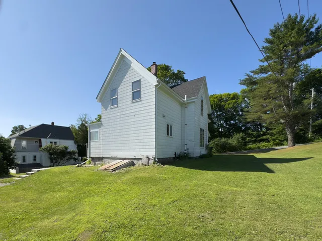 $399,000 | 219 Talbot Avenue, Rockland, ME 04841