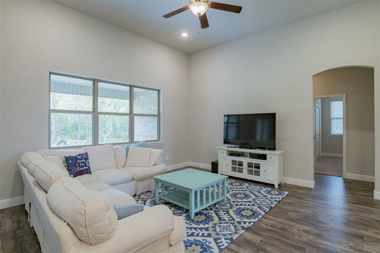 1534 Redfish Point Road Gulf Breeze, FL 32563 - Photo 10 of 37 Gallery Image 10