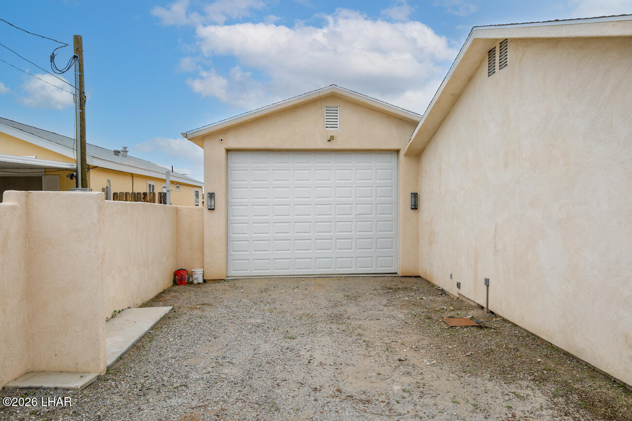 10807 Admiral Road Parker, AZ 85344 - Photo 10 of 37