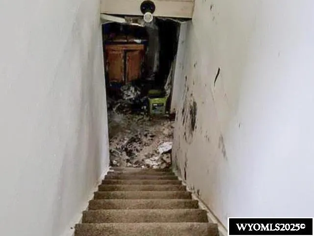 $35,000 | 175 3rd Avenue, Lusk, WY 82225