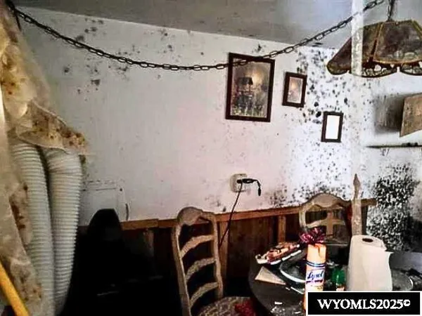 $35,000 | 175 3rd Avenue, Lusk, WY 82225