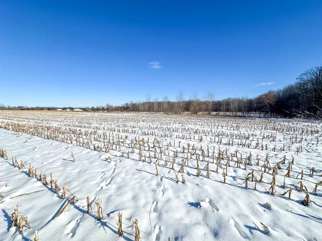 $274,900 | 35.5 V/l Lovejoy, Perry, MI 48872