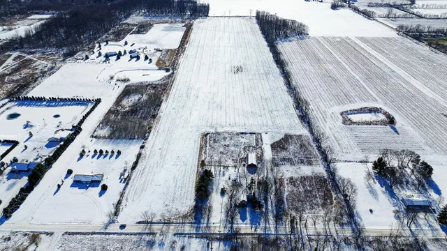 $274,900 | 35.5 V/l Lovejoy, Perry, MI 48872