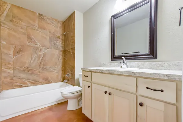 a view of an outdoor space