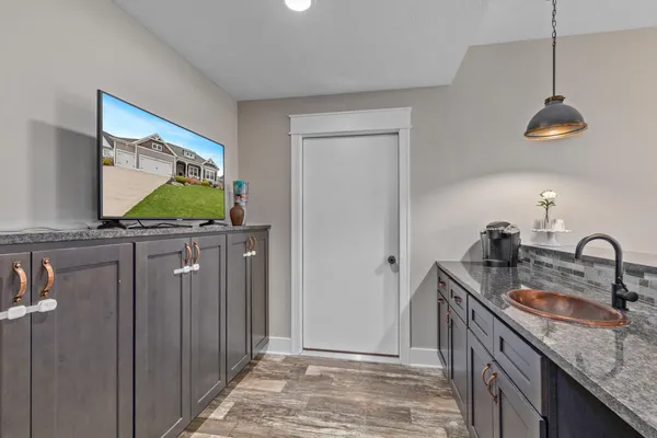 $824,900 | 6317 Eaglewood Drive, Hudsonville, MI 49426