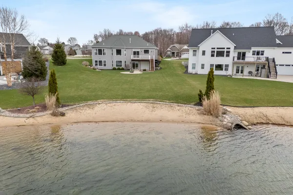 $824,900 | 6317 Eaglewood Drive, Hudsonville, MI 49426
